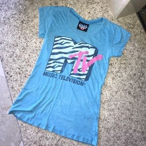 JUNK FOOD tee// MTV logo